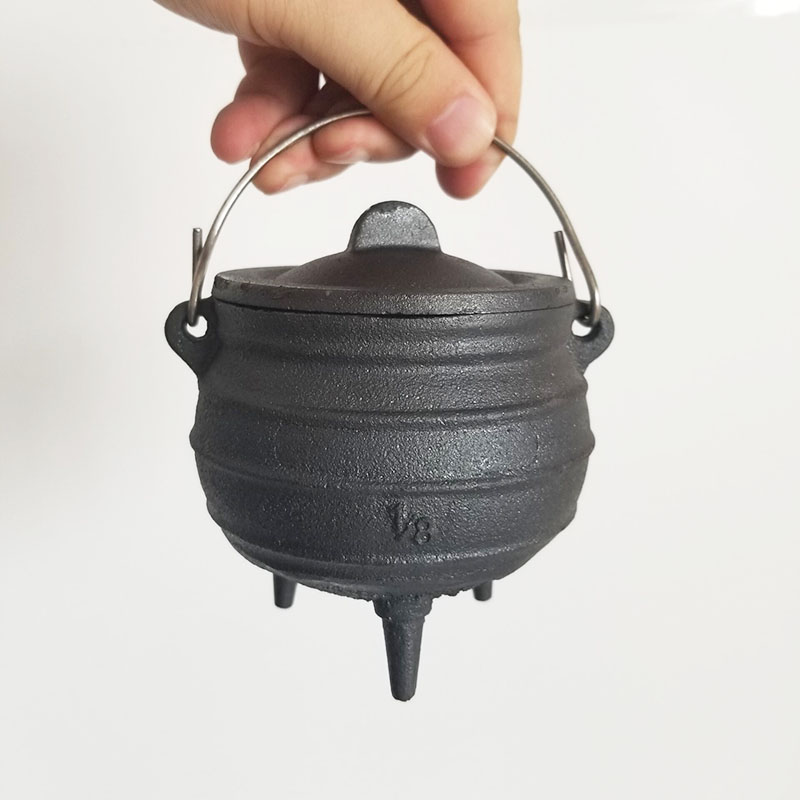 وسط 1/8 #   مرجل من الحديد الز - مراجعة Cast Iron Corn وسعره