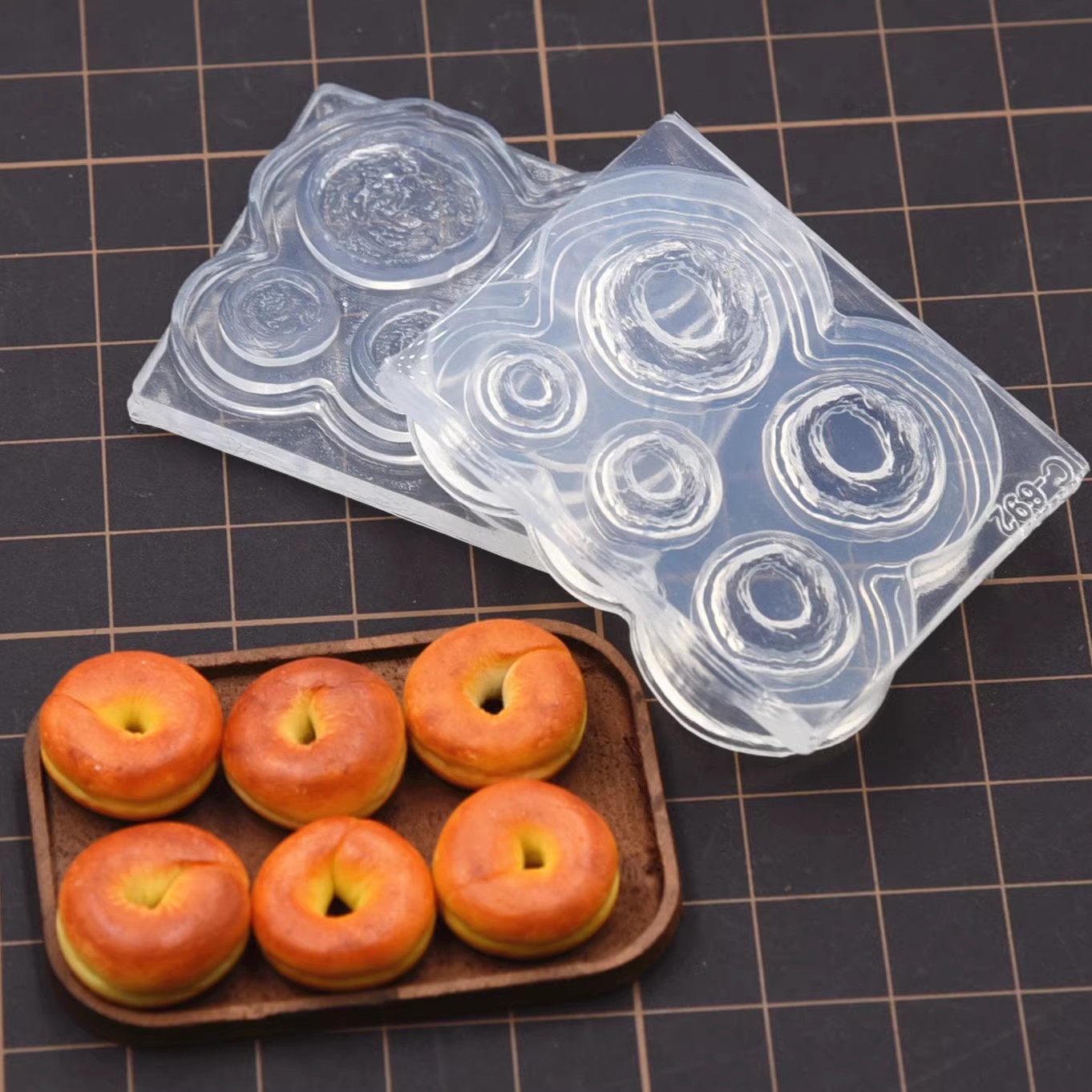 بوليمر كلاي صغير ثلاثية الأبعا - مراجعة Donut Mold Silicone وسعره